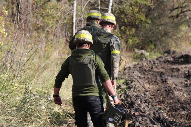 Сапери 66 ОМБр показали, як розміновують звільнену Донеччину_2