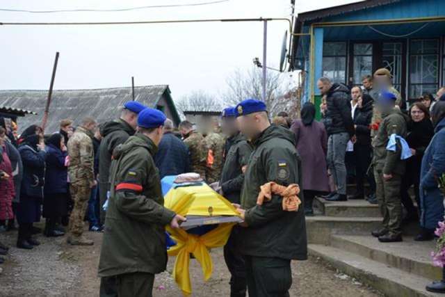 Вінниччина простилася з двома захисниками-нацгвардійцями_1