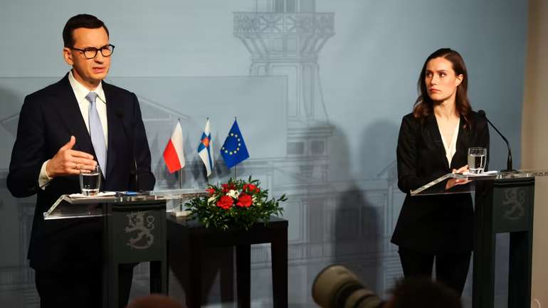 Прем’єр-міністр Фінляндії Санна Марін подякувала прем’єр-міністру Польщі Матеушу Моравецькому за його підтримку в процесі вступу Фінляндії до НАТО
