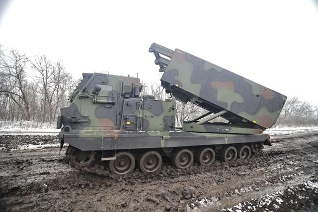 Генштаб ЗСУ показав, як працює MLRS «Mars II»_1