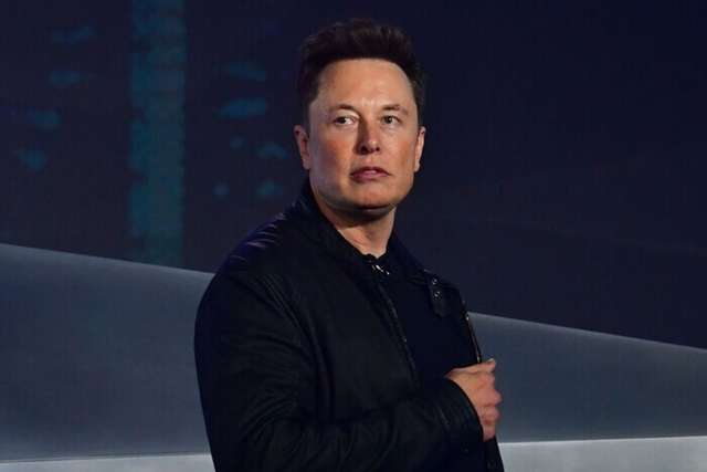 Власник Tesla та SpaceX Ілон Маск протягом останніх місяців доносив ідеї Кремля до своїх 118 млн підписників у Twitter, який йому зараз належить.