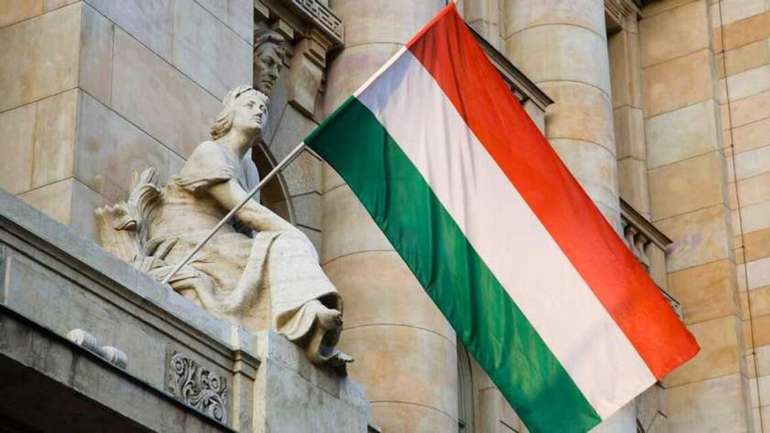 Угорщина відмовилась тренувати українських військових в рамках місії ЄС