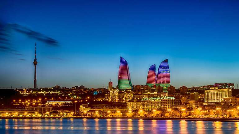 Азербайджан відправив Україні 45 силових трансформаторів і 50 генераторів