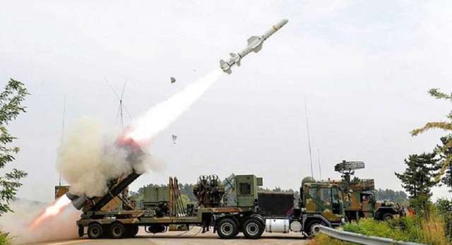 Запуск ракети Harpoon Block II із берегового протикорабельного комплексу HCDS