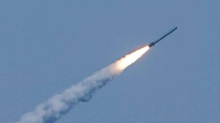 Окупанти завдають масованого ракетного удару по Україні