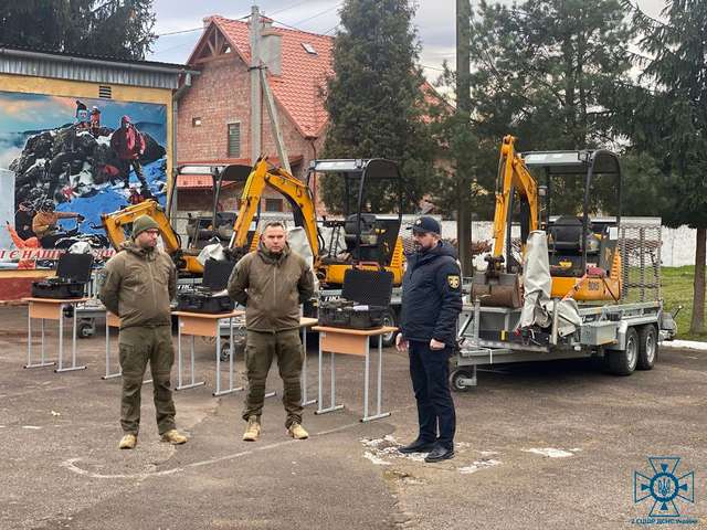 Естонські рятувальники допомагатимуть розміновувати визволені райони України_2