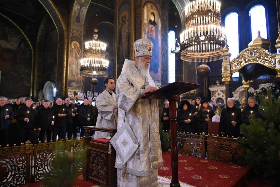 Вчора в останню путь провели колишнього голову СБУ Володимира Радченка_1