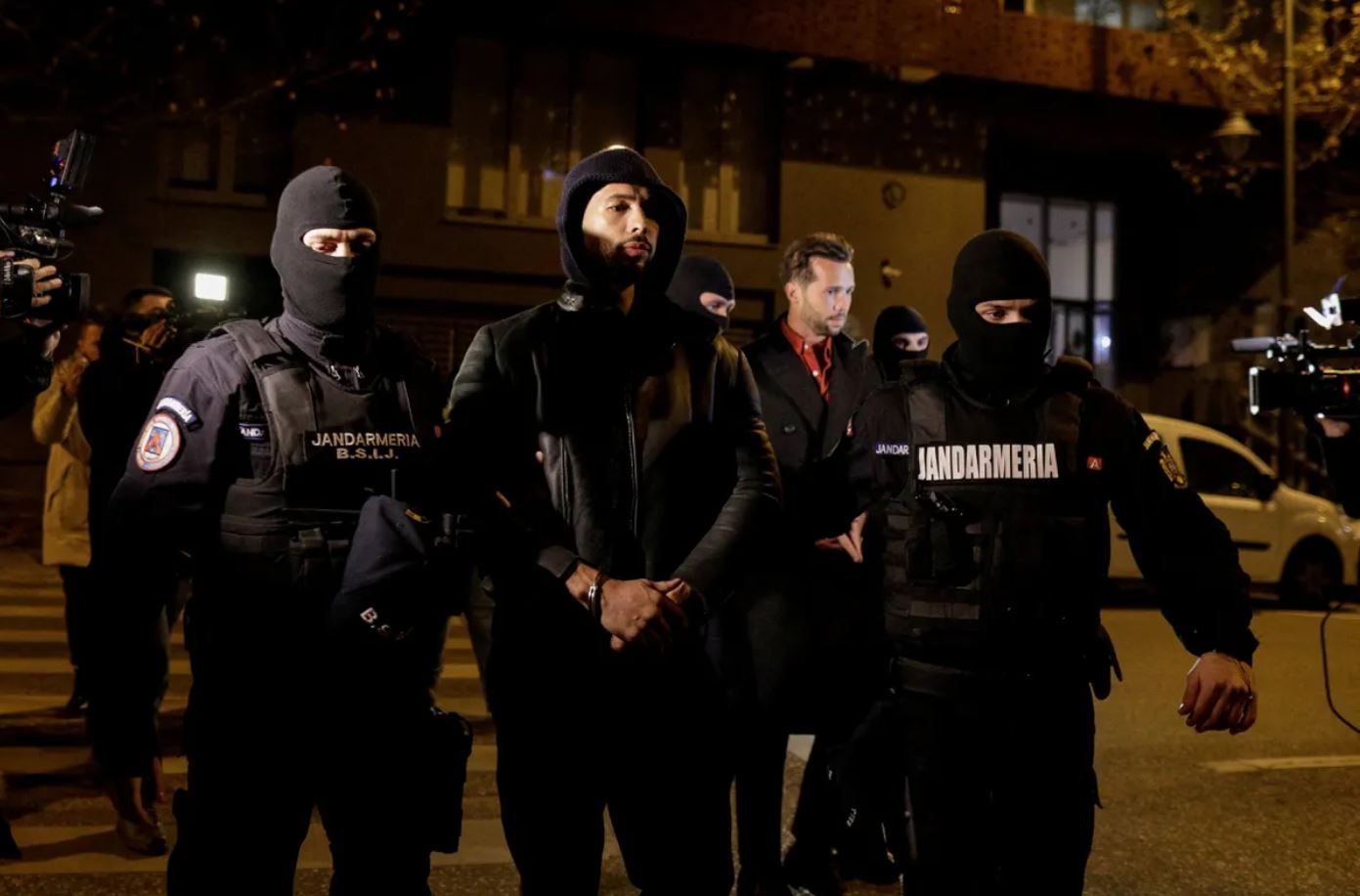 Відомого блогера затримали в Румунії за торгівлю людьми та зґвалтування