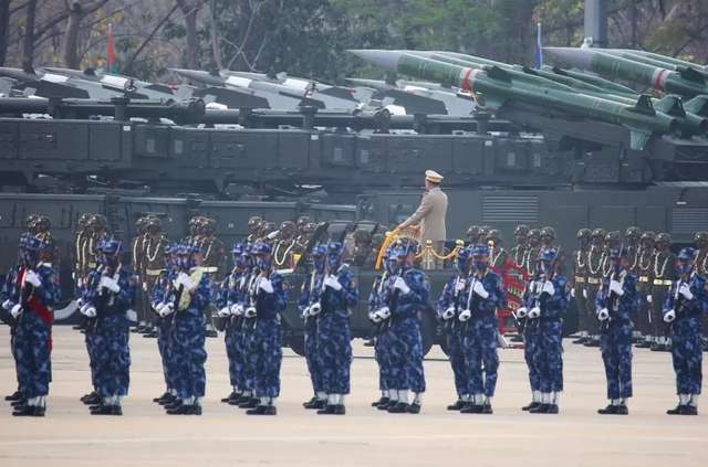 Міжнародні фірми допомагають військовим М’янми виготовляти зброю_2