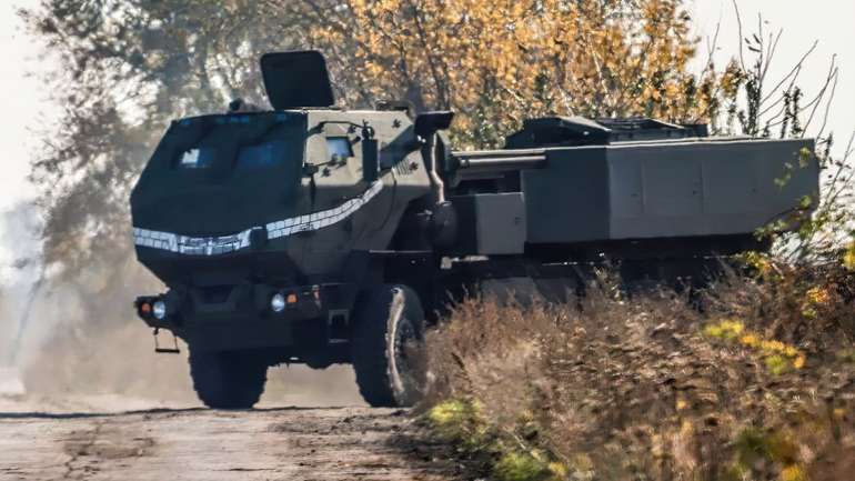 РСЗВ М142 HIMARS українських військових. Осінь 2022. Україна.
