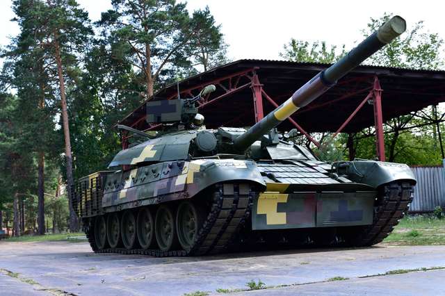 Т-72АМТ єдиний український танк, який захищений ДЗ «Щит» нового покоління