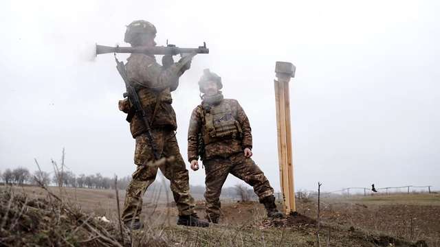 Бійці 53 ОМБр показали фронтові будні на Донбасі_1
