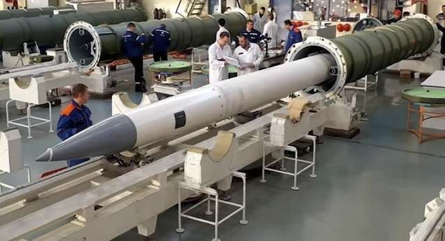 Процес виробництва ракет до рашистських ЗРК С-400