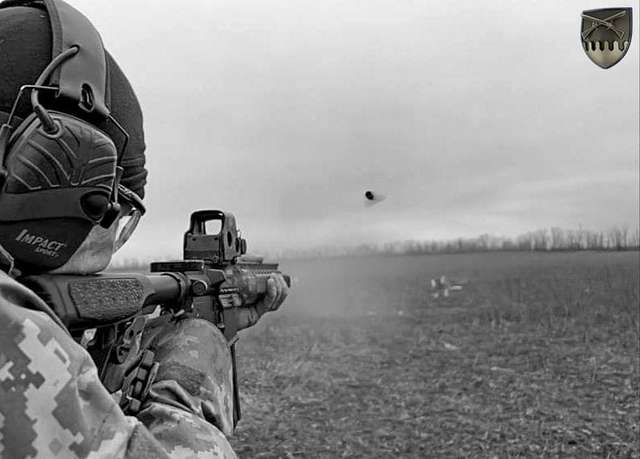 Воїни 92 бригади імені Сірка вибивають росіян зі Слобожанщини_7