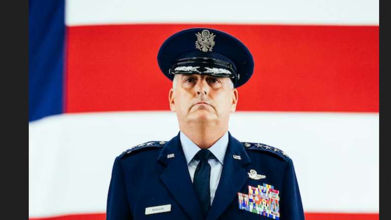 Американський генерал ВВС Майк Маніхан