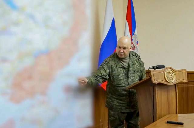 Генерал сергій суровікін зазнав приголомшливої військової поразки в листопаді, коли російські війська відступили з українського міста Херсон