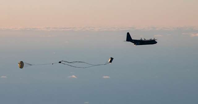 Відстріл крилатих ракет AGM-158 із транспортного літака C-130 під час випробувань за проектом Rapid Dragon, листопад 2022 року