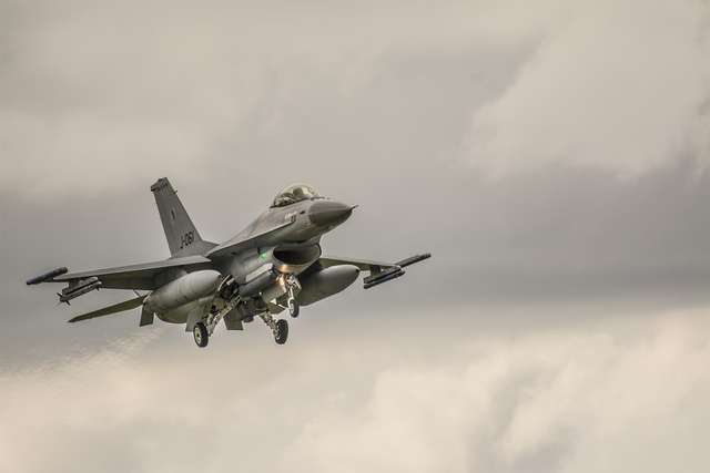 Що «ні» винищувачам F-16 може означати для України_1