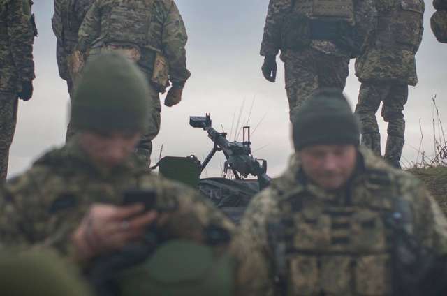 Негода не завада для примусової демілітаризації окупантів на Донеччині_7
