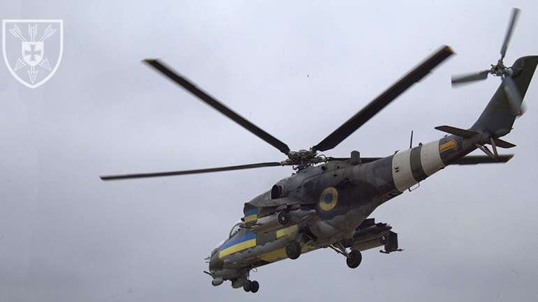 Гелікоптерні з'єднання ЗСУ допомагають зупиняти російські атаки