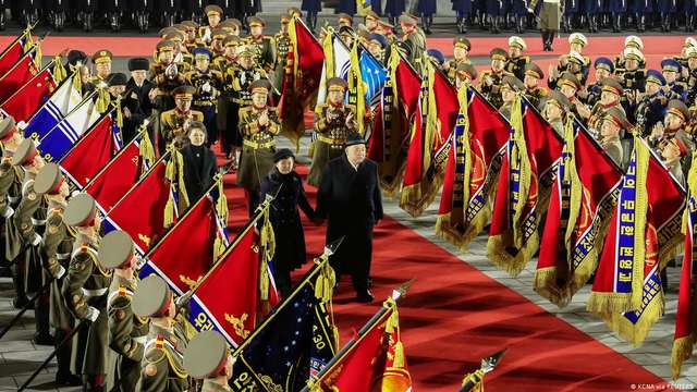 Північна Корея продемонструвала нове озброєння_1