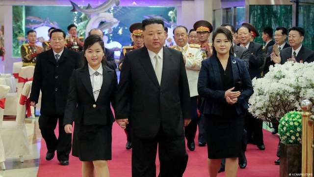Північна Корея продемонструвала нове озброєння_4