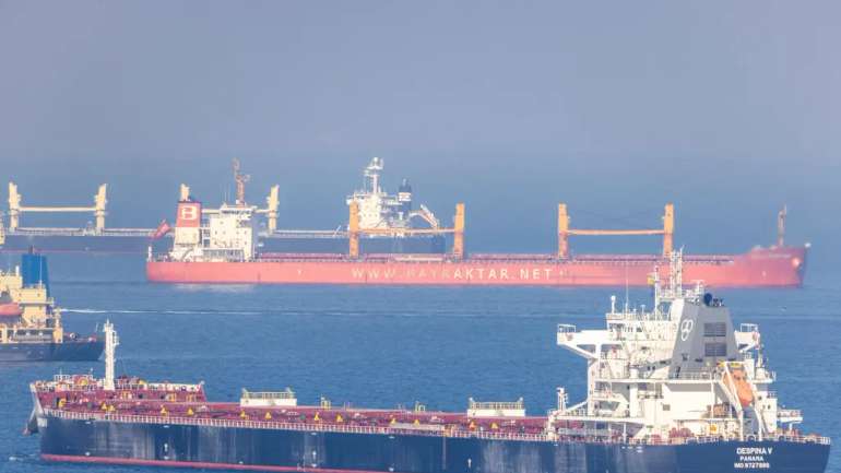 Вантажне судно перевозило українське зерно під Стамбулом за угодою з Росією, Туреччиною та ООН минулого року.