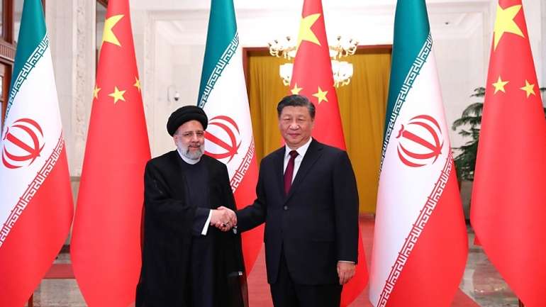 Комуністичний Китай узяв «під крило» шиїтський Іран
