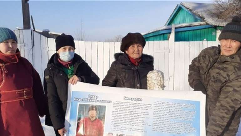 На росії сім'ям загиблих окупантів дали по пачці пельменів