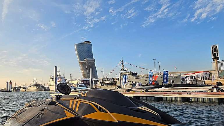 В Абу-Дабі українські розробники презентували компактний підводний човен