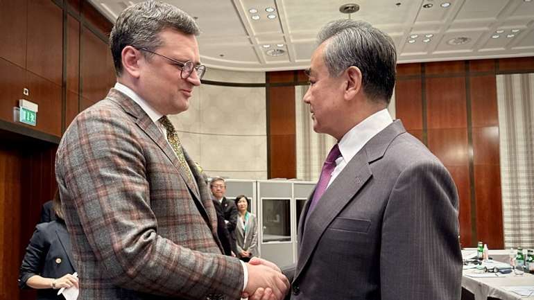 Голова МЗС України взяв до уваги «мирний план» КНР