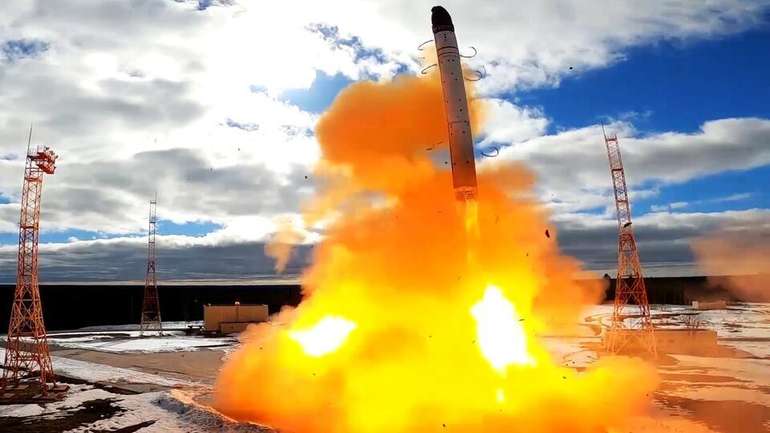 російська ракета "Сатана ІІ" не літає ?