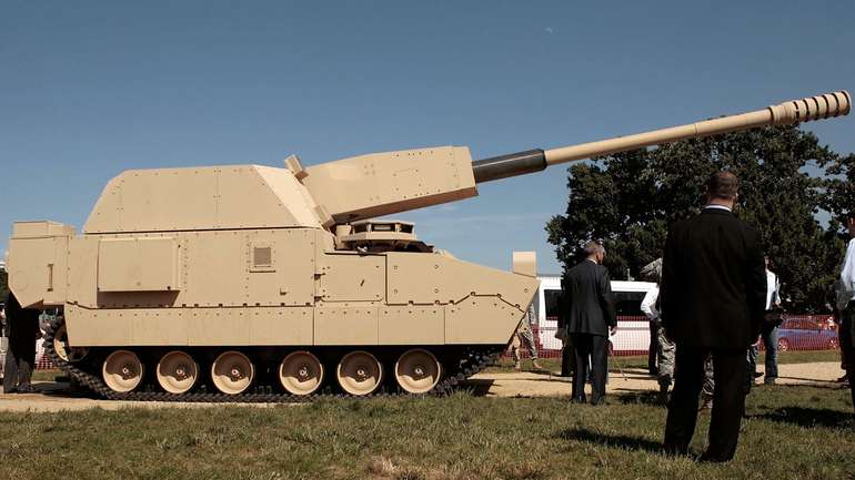 Гармата Non-Line-of-Sight Cannon була виставлена в National Mall у Вашингтоні в 2008 році.