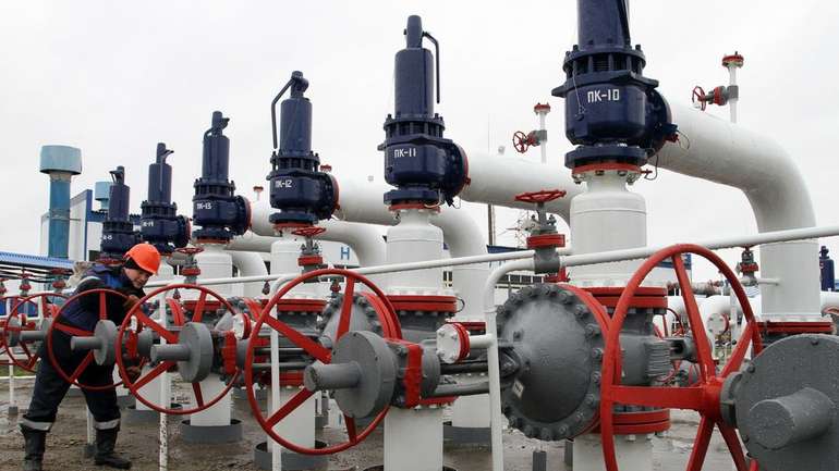 Нафтоперевантажувальна станція Транснефть у Росії. Нафтоперевантажувальна станція «Транснефти» в росії.