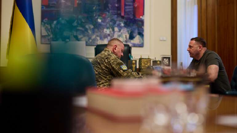 В ОПУ бояться «партії Залужного» і «партії Притули»