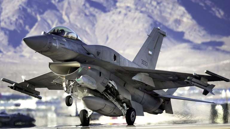 Республіканці у Конгресі критикують заяви Байдена про недоцільність надавати Україні F-16