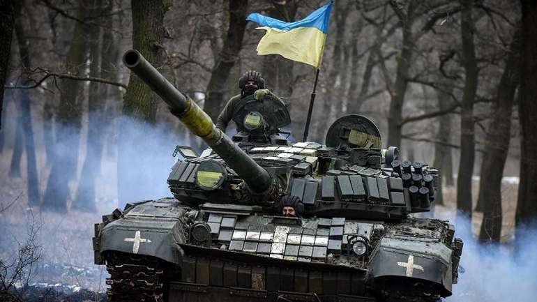 Захід мусить озброїти Україну тим, чого вона найбільше потребує, – Financial Times