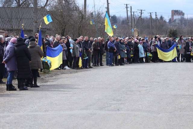 Івано-Франківщина простилася з Героєм України другом «Да Вінчі»_1