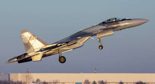 Іран не тільки купив російські Су-35, але й збудував підземну авіабазу під ці літаки_7