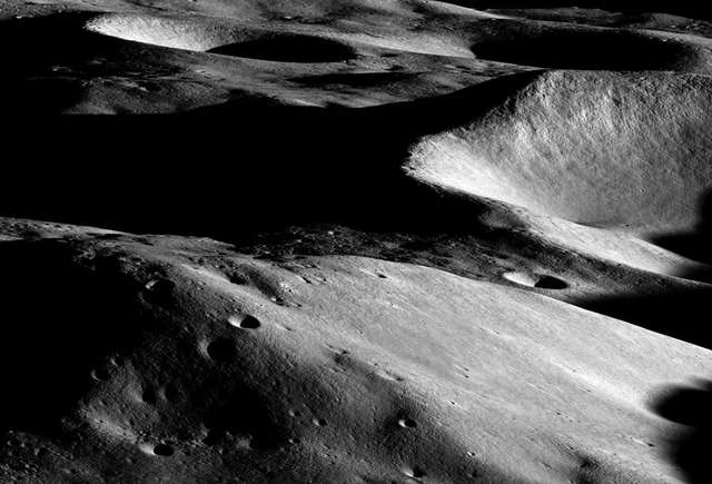 Зонд NASA сфотографував потенційне місце висадки людей на Місяці у 2025 році_1