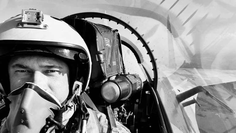 Під час виконання бойового завдання загинув пілот-винищувач з Миргородщини Денис Кирилюк