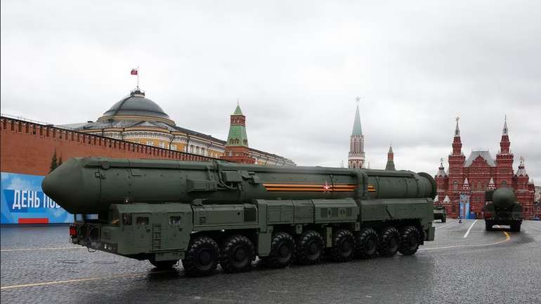 росія почала військові навчання з міжконтинентальними балістичними ракетами “Ярс”