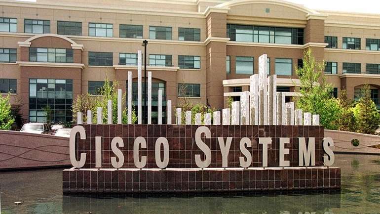Корпорація «Cisco» розпрощалася з Росією, знищивши навіть меблі