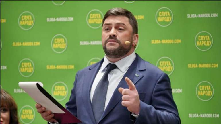 ВАКС розпочне розгляд справи "Слуги неукраїнського народу" Владислава Трубіцина