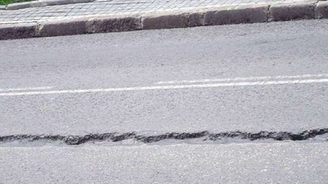 Труханов і «Ростдорстрой» із грошима, а в одеситів – діряві дороги_13