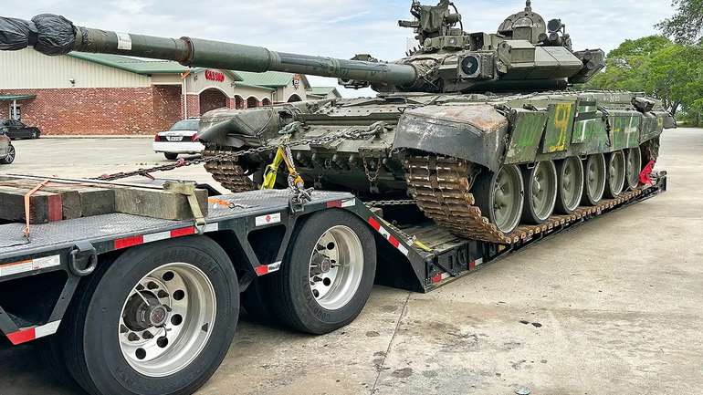 У США помітили трофейний російський танк Т-90А