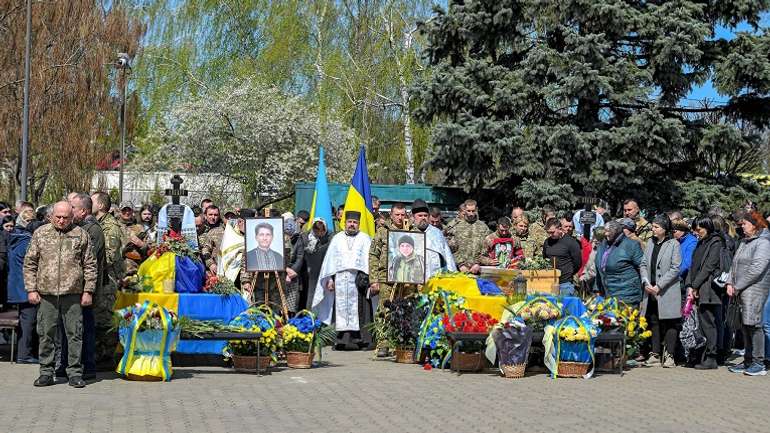 Миргород попрощався із полеглими захисниками України