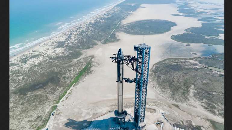 SpaceX зробить у четвер повторну спробу запуску місячної ракети Starship. Онлайн трансляція