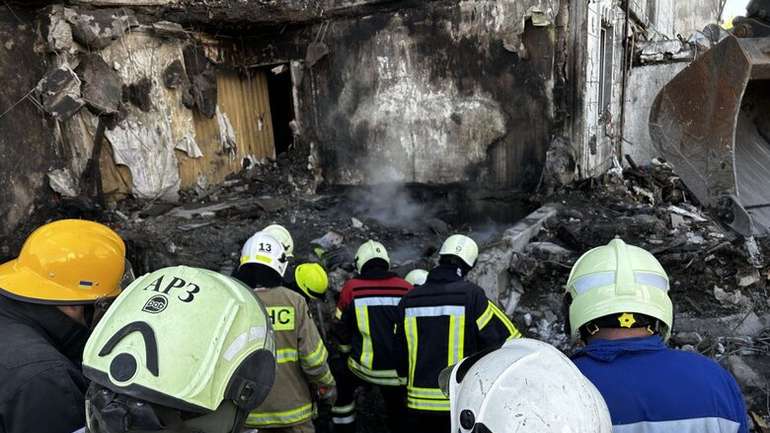 Уже понад 30 годин триває рятувально-пошукова операція в Умані