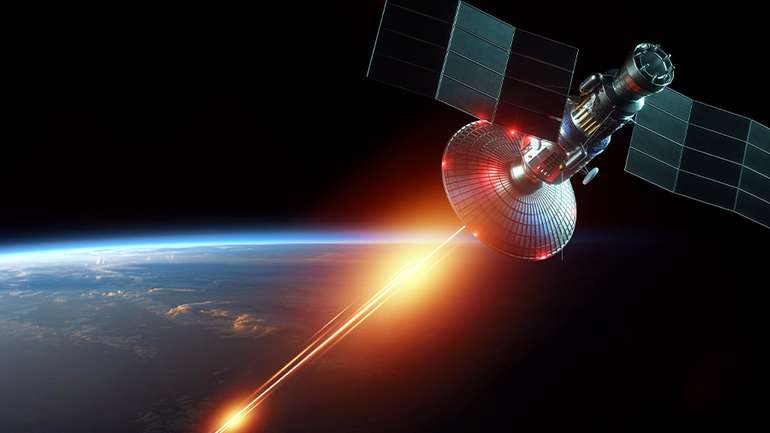 Холодна, як космос, війна